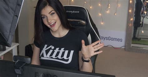 KittyPlays Nude See